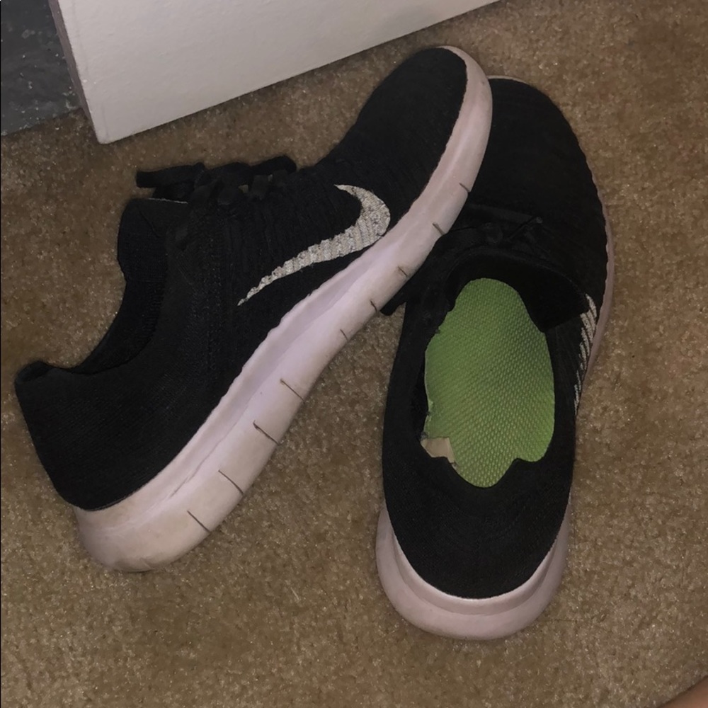 Nike Free RN flyknit black sneakers